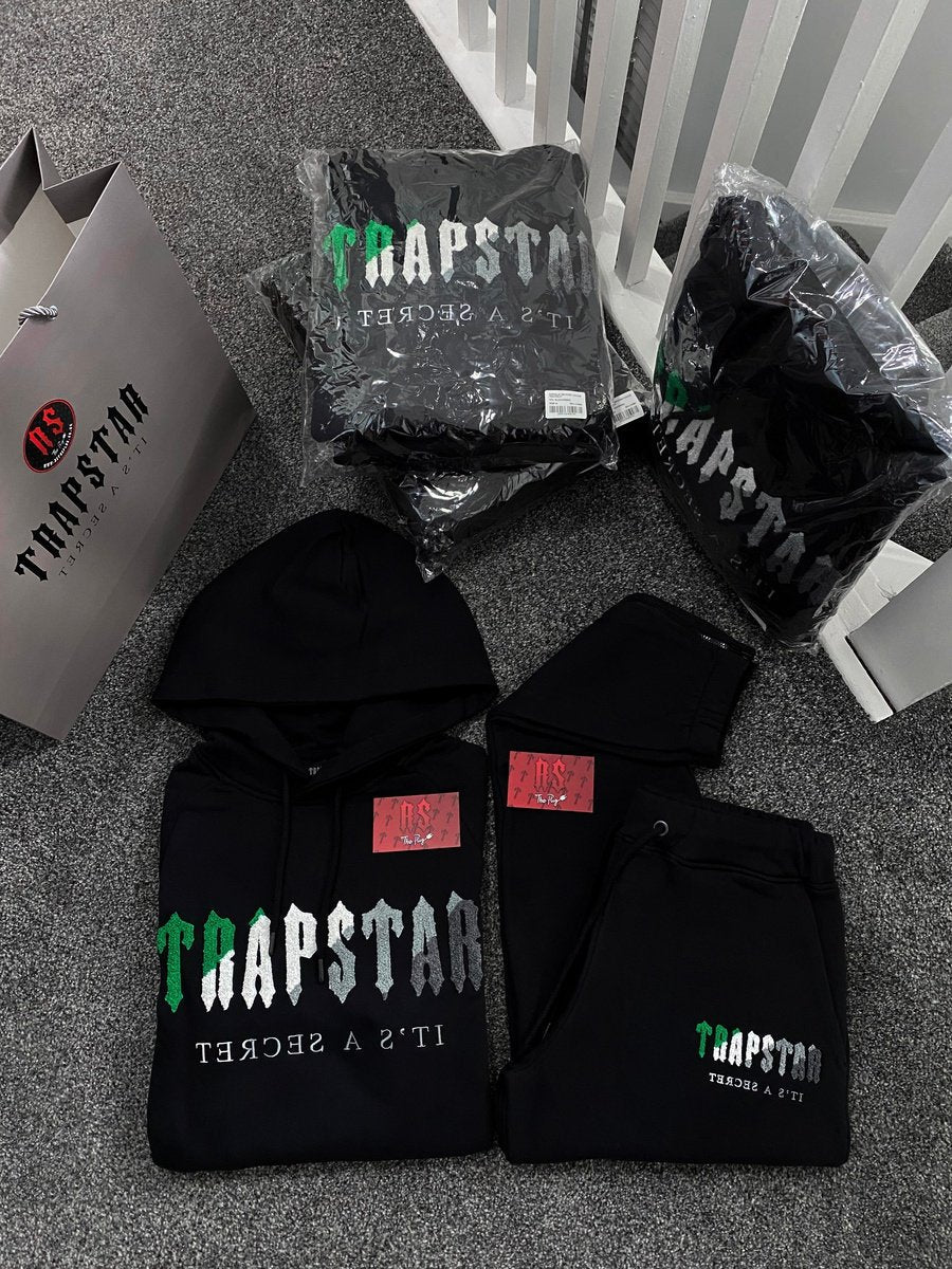 Trapstar Chenille Tracksuit Black/Green AW22
