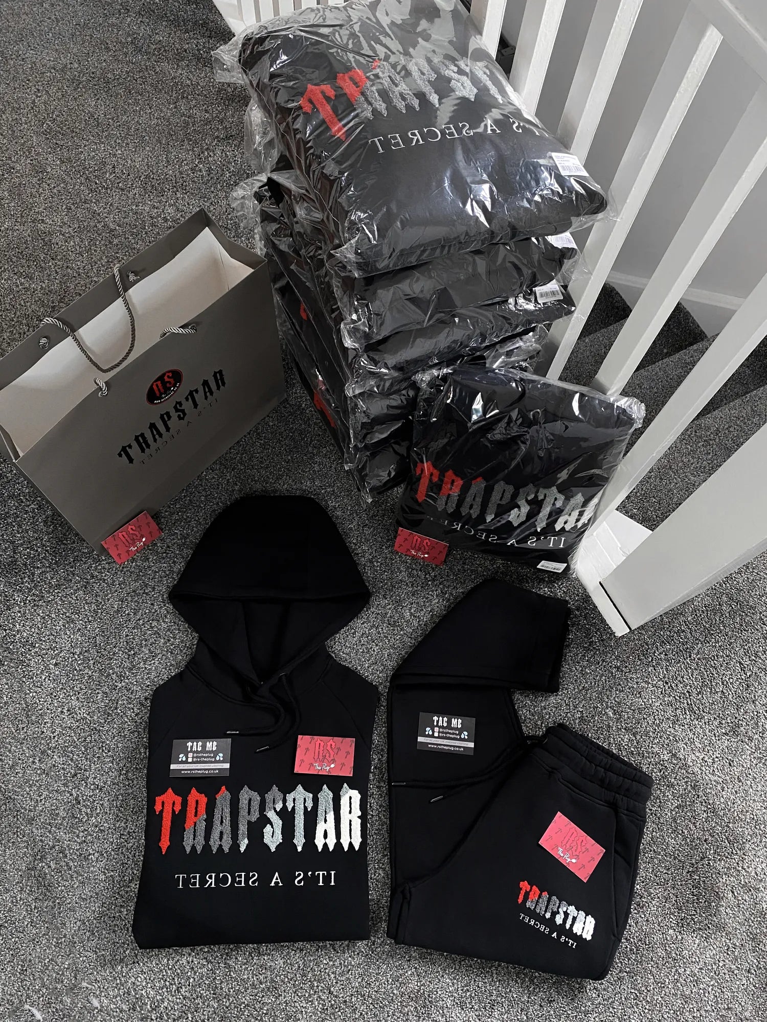 Black and red trapstar tracksuit cheap