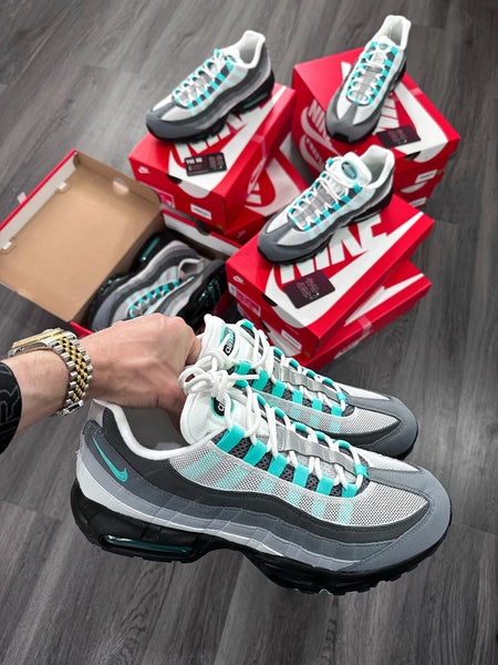 Nike Air Max 95 Hyper Turquoise
